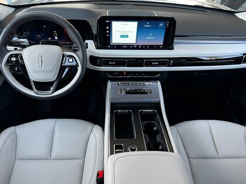 New 2026 Lincoln Aviator 2WD image 12