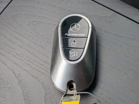 Certified 2025 Mercedes-Benz E 53 AMG e 4MATIC Sedan image 29