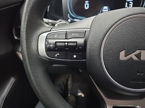 Used 2023 Kia Sportage LX AWD/4WD image 19