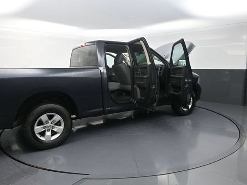 Used 2019 RAM 1500 Express AWD/4WD image 45