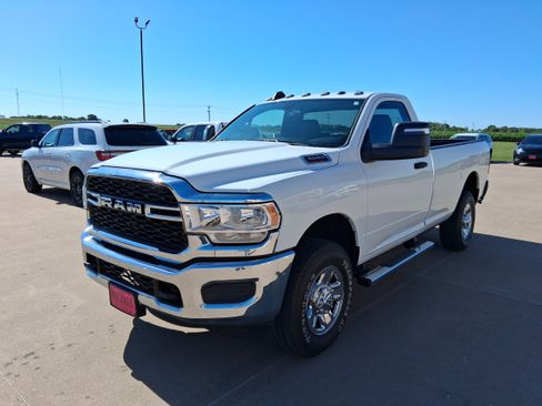 Used 2023 RAM 3500 Tradesman AWD/4WD image 5