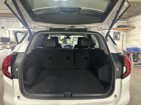 Certified 2022 GMC Terrain AT4 AWD/4WD image 26