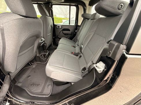 New 2026 Jeep Gladiator Sport AWD/4WD image 24
