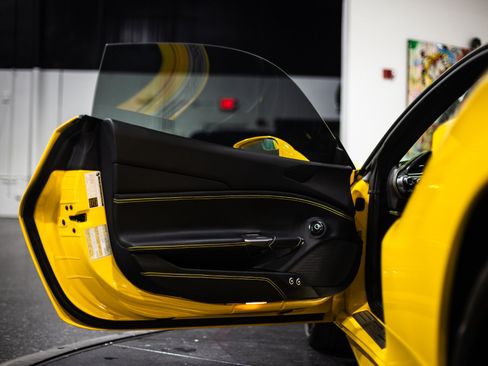 Used 2018 Ferrari 488 GTB RWD image 30
