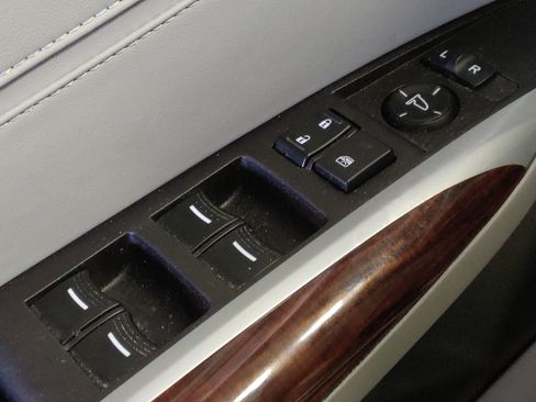Used 2015 Acura TLX FWD image 27