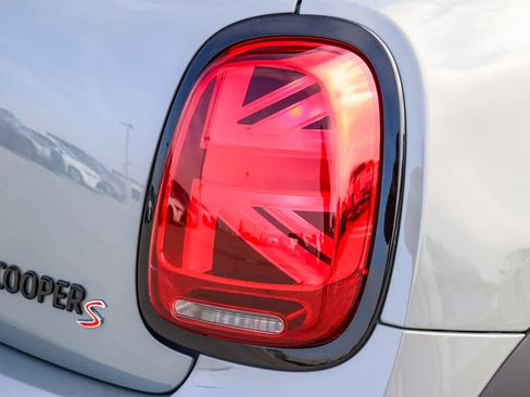 Used 2023 MINI Cooper S image 9