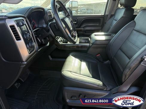 Used 2015 GMC Sierra 2500 Denali w/ Duramax Plus Package image 12