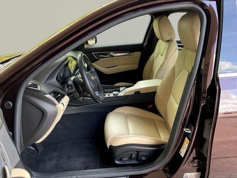 Used 2020 Cadillac CT5 Luxury w/ Cold Weather Package AWD/4WD image 21