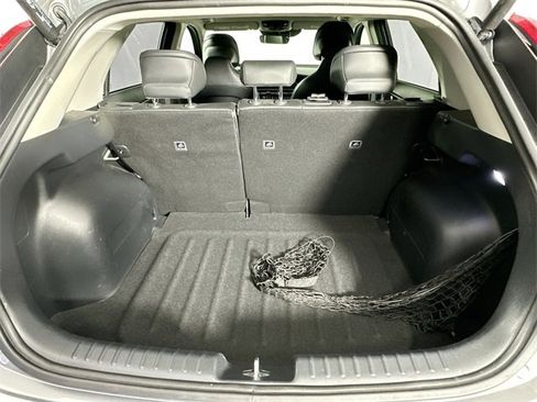 Used 2023 Kia Niro SX image 34