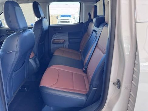 Certified 2022 Ford Maverick Lariat FWD image 11