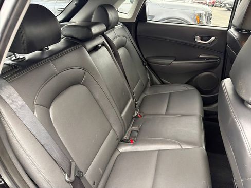 Used 2023 Hyundai Kona Limited image 39
