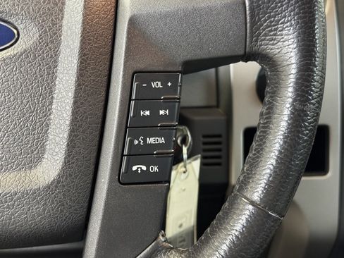 Used 2012 Ford F150 XLT w/ XLT Chrome Pkg image 32