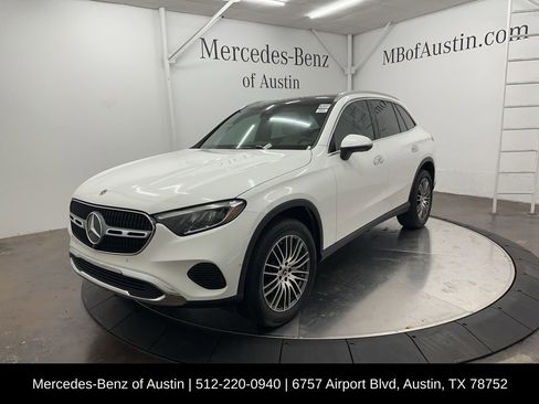 Certified 2026 Mercedes-Benz GLC 300 image 3