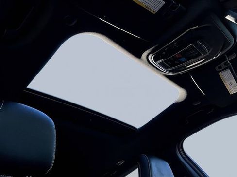 Used 2023 Jeep Grand Cherokee Altitude image 26