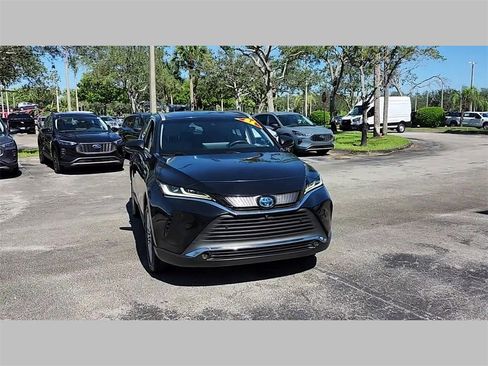 Used 2021 Toyota Venza Limited image 48