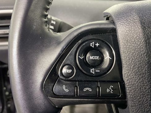 Used 2022 Toyota Prius Prime LE FWD image 15