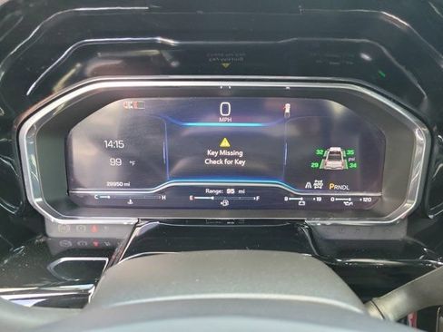 Used 2025 Chevrolet Silverado 1500 LT AWD/4WD image 19