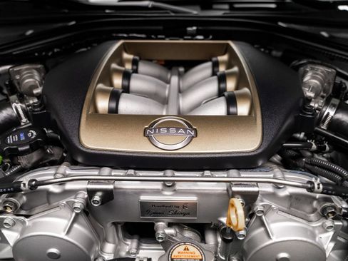 Used 2024 Nissan GT-R w/ Floor Mat Package AWD/4WD image 36