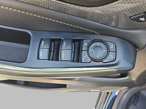 Certified 2023 Chevrolet Traverse Premier w/ LPO, Floor Liner Package AWD/4WD image 35