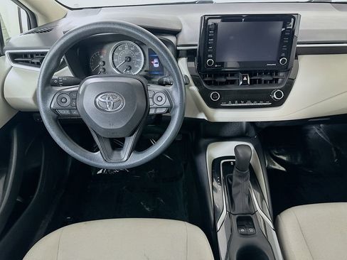 Used 2022 Toyota Corolla LE FWD image 15