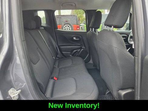 Certified 2023 Jeep Renegade Latitude AWD/4WD image 15