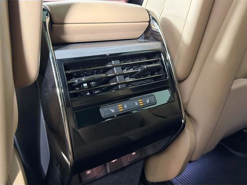 Certified 2024 Land Rover Range Rover Sport SE image 27