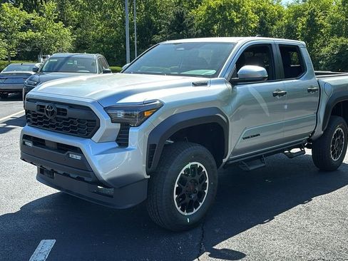 New 2026 Toyota Tacoma TRD Off-Road w/ TRD Off Road Upgrade Package AWD/4WD image 2