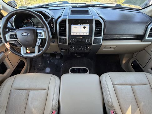 Used 2018 Ford F150 Lariat image 31