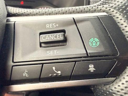 Used 2024 Mitsubishi Outlander FWD image 21