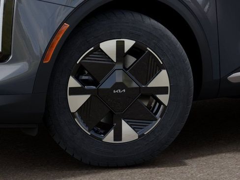 New 2026 Kia Sportage LX FWD image 9