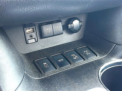 Used 2018 Toyota Highlander Plus image 36