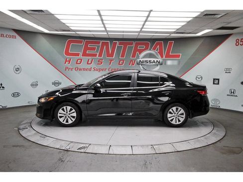 Used 2024 Nissan Sentra S FWD image 4