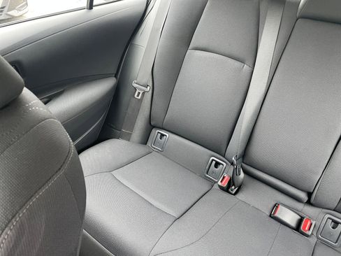 Used 2025 Toyota Corolla LE image 37