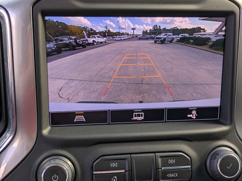 Used 2022 Chevrolet Silverado 1500 LTZ image 29