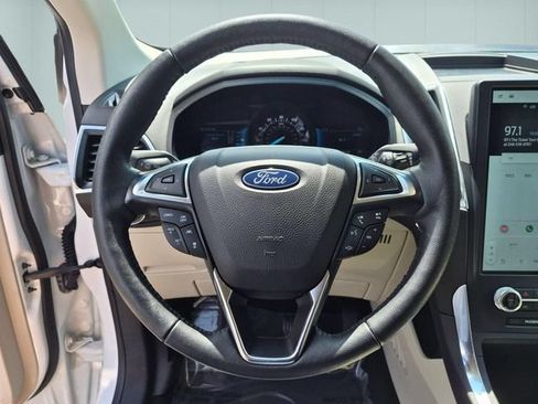 Used 2022 Ford Edge Titanium w/ Equipment Group 301A AWD/4WD image 16