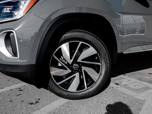 New 2026 Volkswagen Atlas SEL image 17