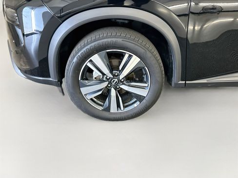 Used 2026 Nissan Rogue SL AWD/4WD image 11