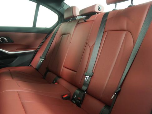 Used 2025 BMW 330i Sedan image 15