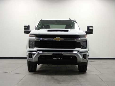 Used 2025 Chevrolet Silverado 2500 LT w/ Convenience Package image 9