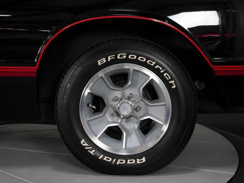Used 1988 Chevrolet Monte Carlo SS RWD image 18