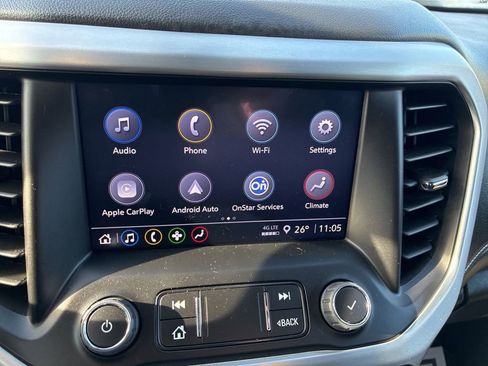 Used 2023 GMC Acadia SLE w/ Driver Convenience Package image 6