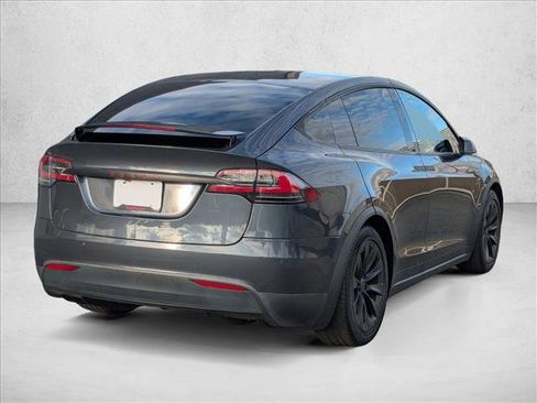 Used 2016 Tesla Model X 75D image 5