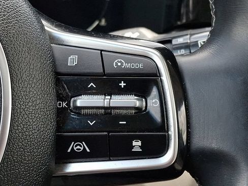 Certified 2023 Kia Sorento SX FWD image 24