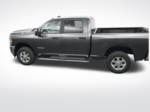 Used 2024 RAM 2500 Big Horn image 28
