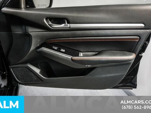 Used 2023 Nissan Altima 2.5 SR AWD/4WD image 41