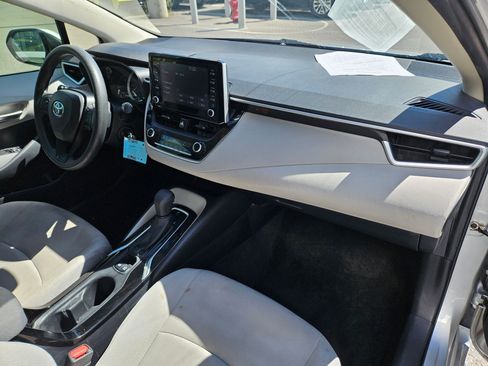 Used 2020 Toyota Corolla LE w/ Carpet Mat Package (TMS) FWD image 31