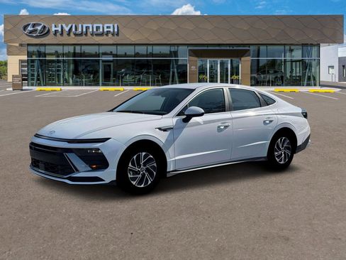New 2026 Hyundai Sonata Blue FWD image 2