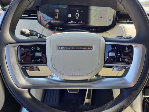 New 2026 Land Rover Range Rover Long Wheelbase SE AWD/4WD image 18