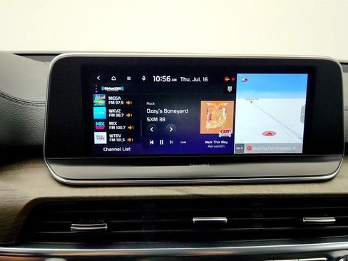 Used 2022 Kia Telluride EX w/ EX Premium Package FWD image 19