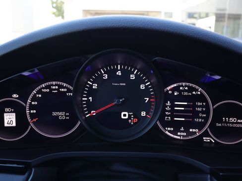 Used 2021 Porsche Cayenne Coupe image 18